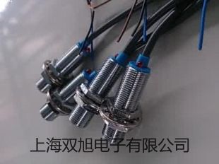UHZ-517T36UHZ517T36頂裝高粘度型磁翻柱液位計【雙旭牌】比較
